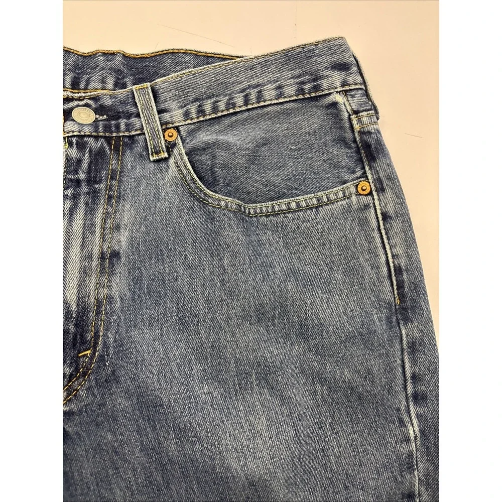 Levis levi 550